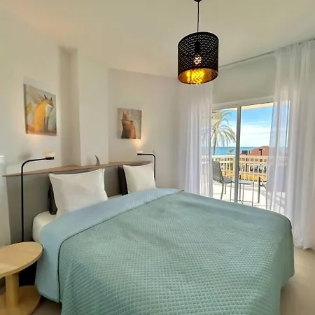 Moderna Primera Linea | Vistas Al Mar Apartment *