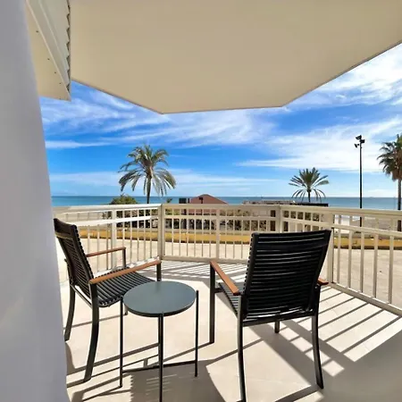 Moderna Primera Linea | Vistas Al Mar *